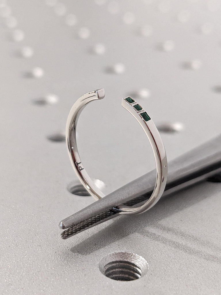 Dainty Emerald Ring | Green Gemstone Ring | Platinum Stacking Rings | Emerald Jewelry Anniversary Gift | May Birthstone Ring | Wedding Band