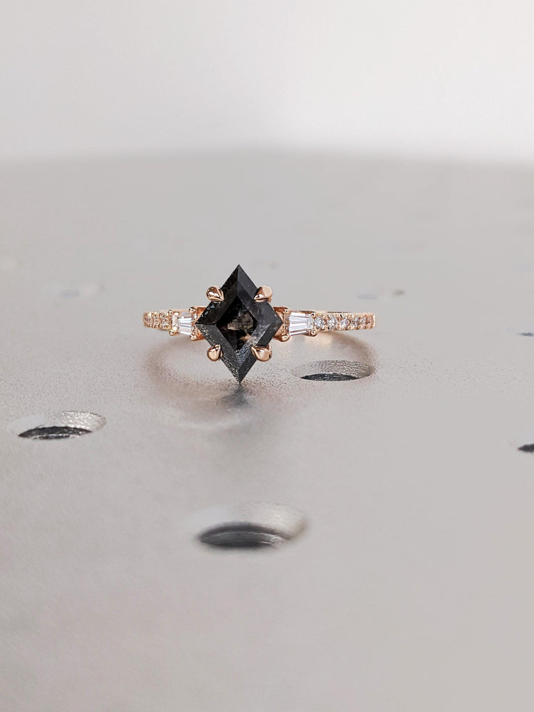 Unique Kite Rhombus Cut Salt and Pepper Diamond Engagement Ring, 14K Solid Rose Gold White Diamond Pavé Band, Raw Salt & Pepper Bridal Set