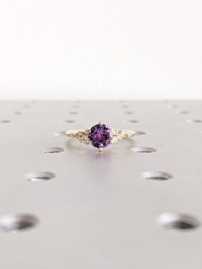 Vintage Round Alexandrite Engagement Ring, 14K Solid Gold Ring