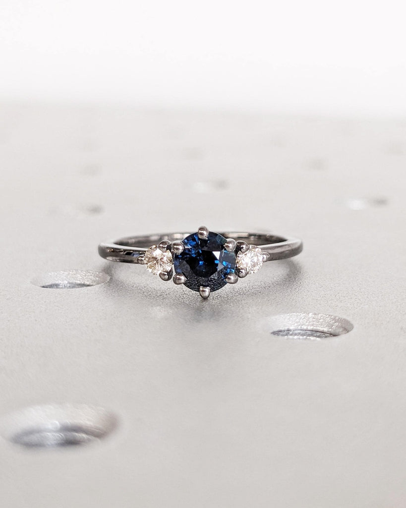 Peacock Sapphire Promise Ring • Round Cut Natural Sapphire • Blue Green Gemstone Ring • Sapphire and Diamond Dainty Ring • 14K Black Gold