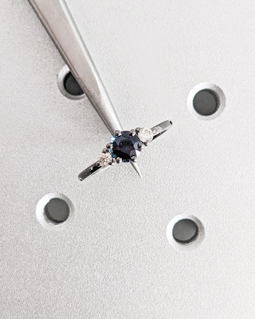Peacock Sapphire Promise Ring • Round Cut Natural Sapphire • Blue Green Gemstone Ring • Sapphire and Diamond Dainty Ring • 14K Black Gold