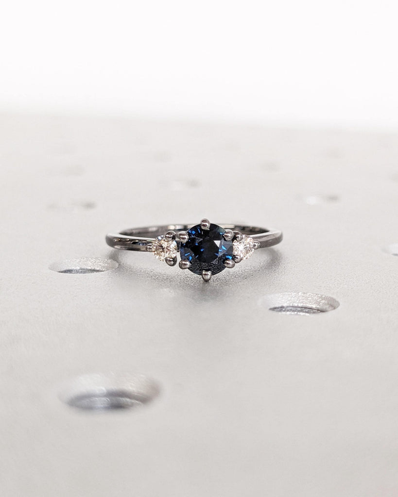 Peacock Sapphire Promise Ring • Round Cut Natural Sapphire • Blue Green Gemstone Ring • Sapphire and Diamond Dainty Ring • 14K Black Gold