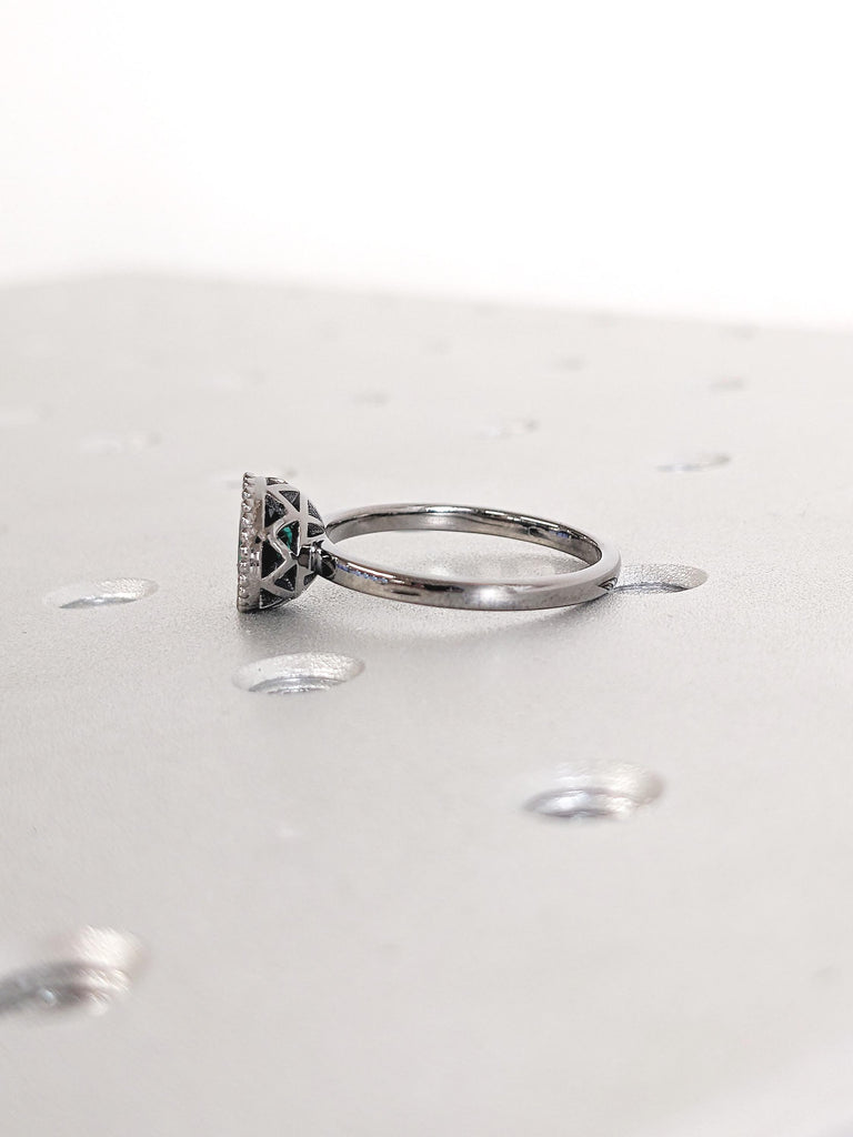14k Black Gold Engagement Ring, Vintage Emerald Ring, Milgrain Anniversary Ring, May Birthstone Ring, Bezel Ring, Minimalist Promise Ring
