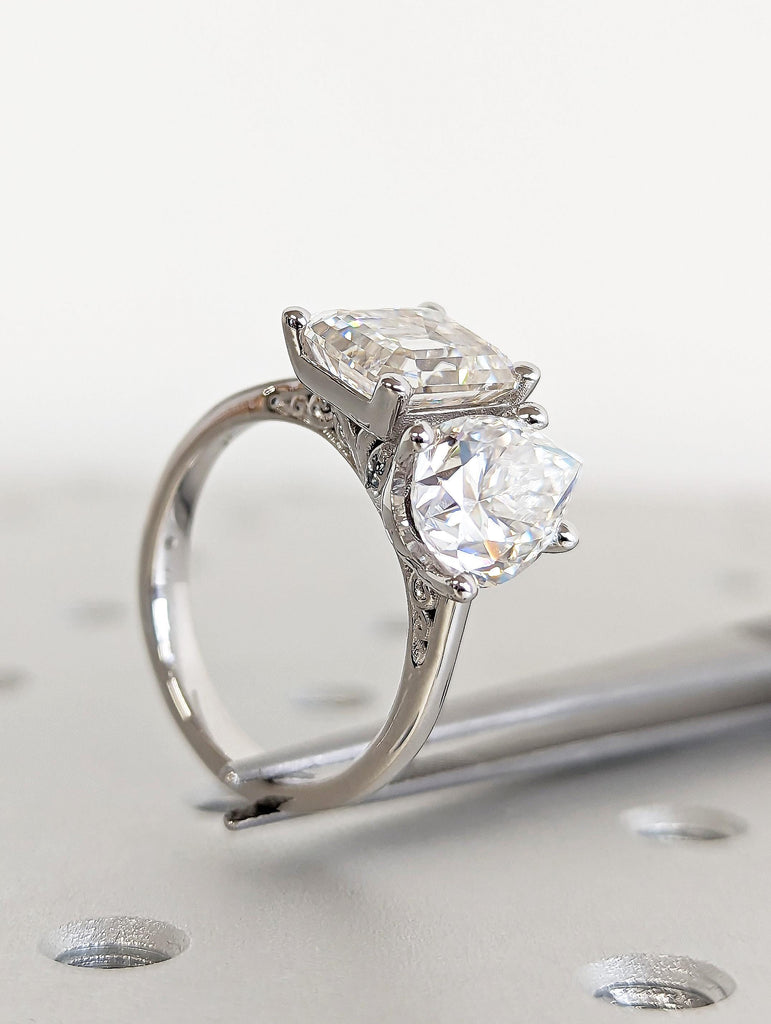 18K Solid White Gold Toi Et Moi Engagement Ring, Double Pear and Emerald Cut Moissanite Stones, Elegant White Diamond Wedding Band