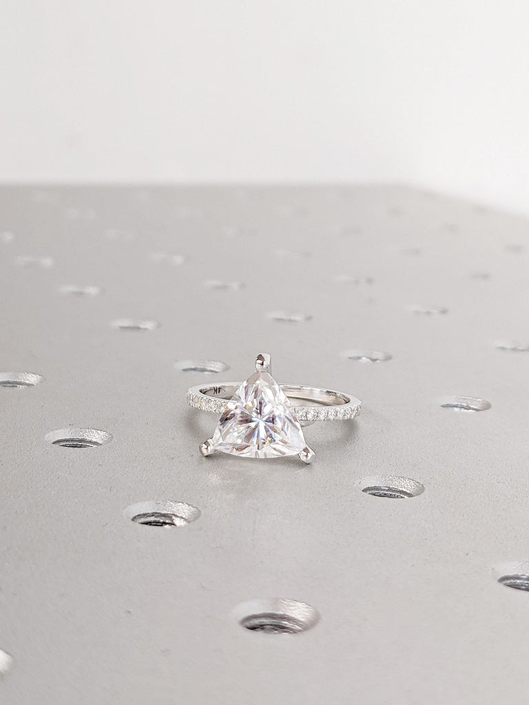 IGI Certified Lab Grown Diamond Engagement Ring | 14K Gold Solitaire Lab Diamond Wedding Ring | Modern Prong Setting with Delicate Pave Band