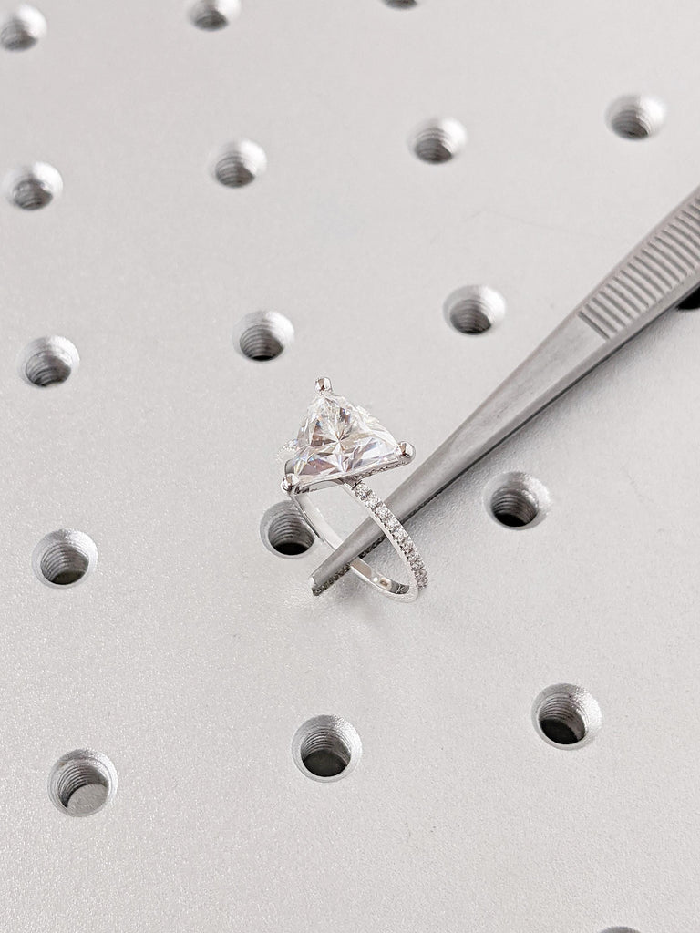 IGI Certified Lab Grown Diamond Engagement Ring | 14K Gold Solitaire Lab Diamond Wedding Ring | Modern Prong Setting with Delicate Pave Band