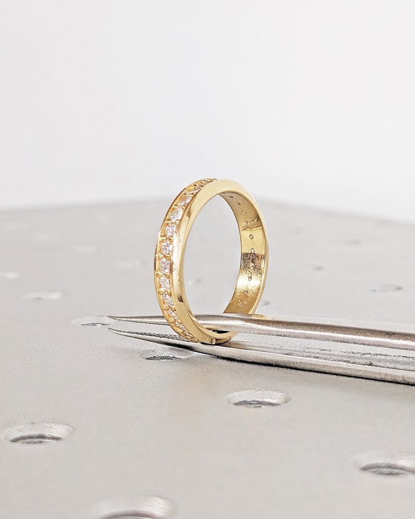 Channel Setting Wedding Ring, 4mm Wedding Band Men, Wedding Band Women, Moissanite or Diamond Eternity Ring, Yellow Rose White Gold Platinum