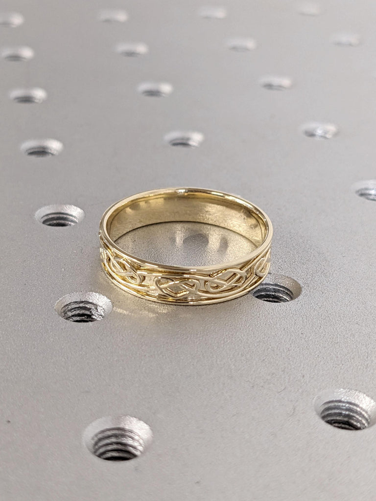 Real Solid 14K Yellow Gold 5mm Vintage Mens Wedding Band | Unisex Classic Celtic Love Knot Wedding Ring | Couples Ring | Commitment Ring