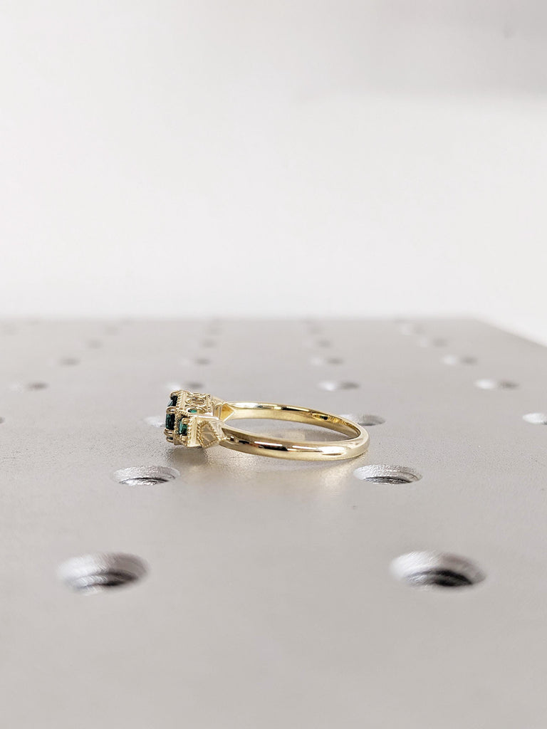 Lab Emerald Engagement Ring, 14K Yellow Gold Vintage Milgrain Green Emerald Ring, Three Stone Round Art Deco Prong Set May Birthstone Ring