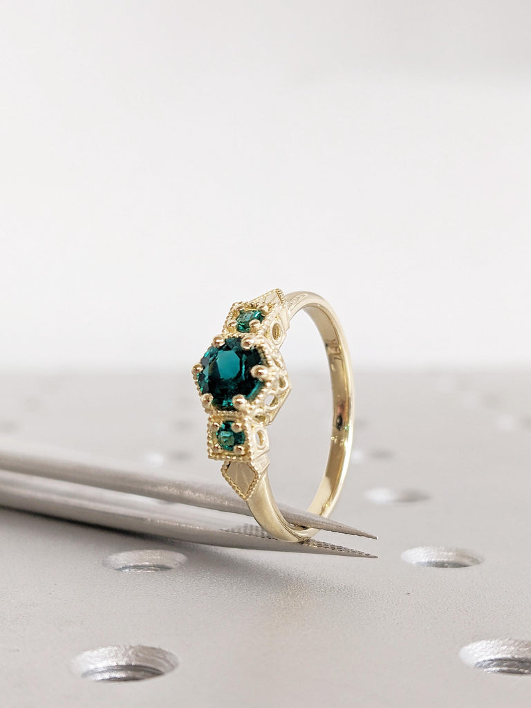 Lab Emerald Engagement Ring, 14K Yellow Gold Vintage Milgrain Green Emerald Ring, Three Stone Round Art Deco Prong Set May Birthstone Ring