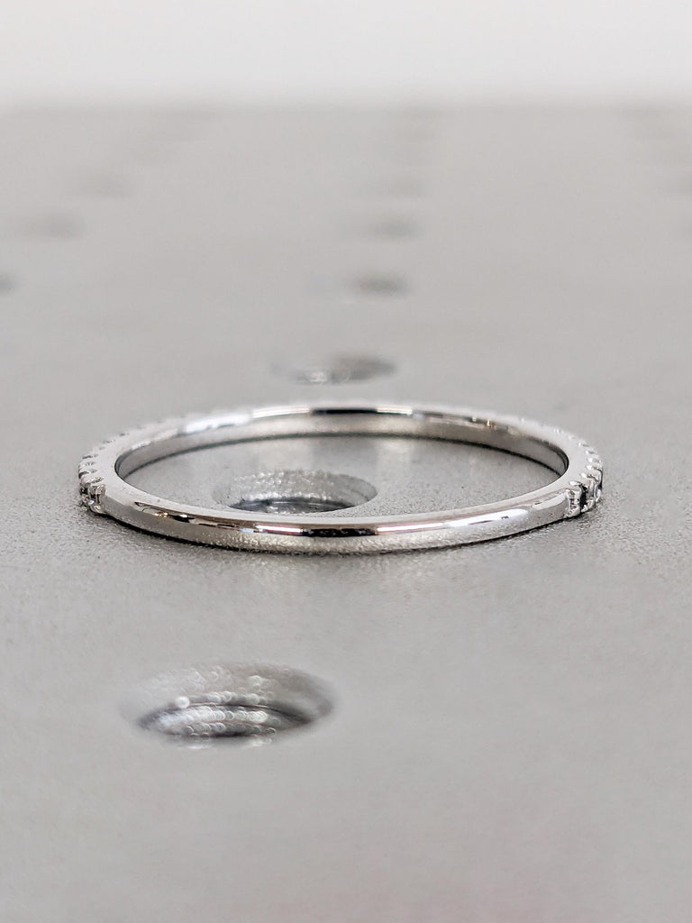 Dainty Pavé Round Black and White Diamond Ring, 14K Solid White Gold Stacking Engagement Ring, Thin Eternity Diamond Women’s Wedding Band