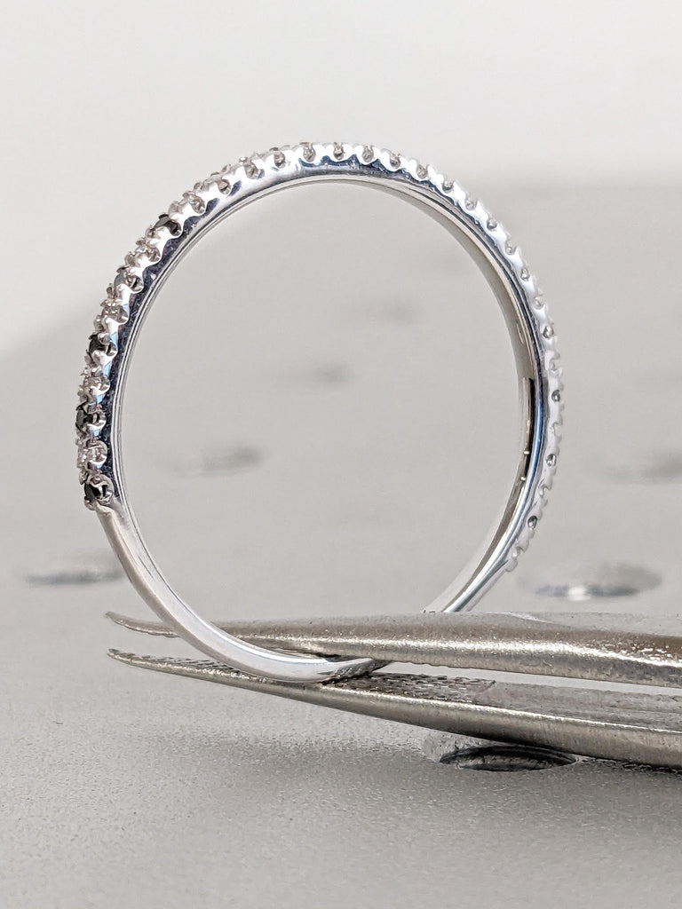 Dainty Pavé Round Black and White Diamond Ring, 14K Solid White Gold Stacking Engagement Ring, Thin Eternity Diamond Women’s Wedding Band