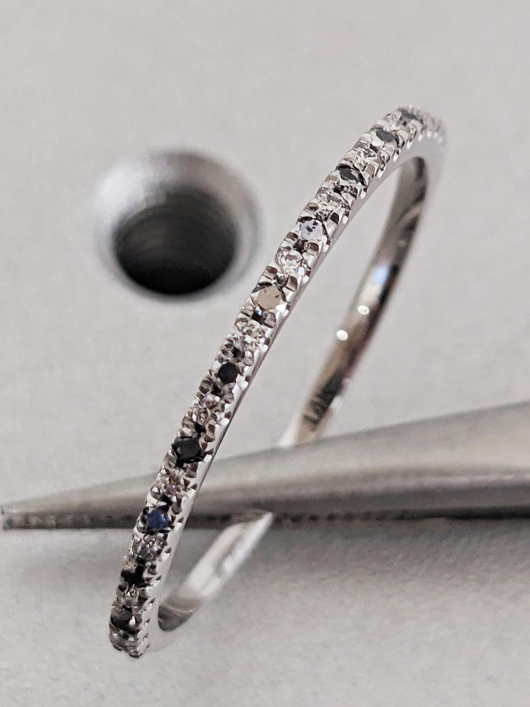 Dainty Pavé Round Black and White Diamond Ring, 14K Solid White Gold Stacking Engagement Ring, Thin Eternity Diamond Women’s Wedding Band