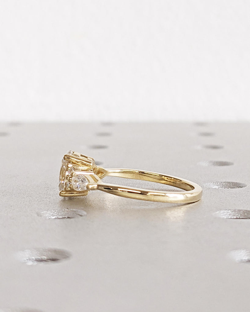 Art Deco Gold Ring, IGI Certified Lab Grown Diamond, Vintage Oval Lab Diamond Engagement Ring, Unique Cluster Vintage Wedding Ring for Women