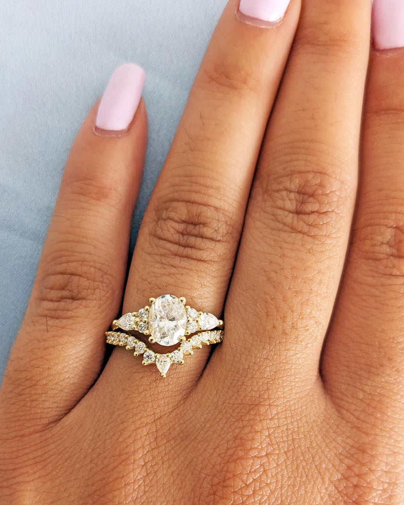 Vintage 14K Yellow Gold Oval Moissanite Engagement Ring Set, Unique Pear Shape Diamond Cluster Stacking Ring, Luxury Custom Bridal Set Women