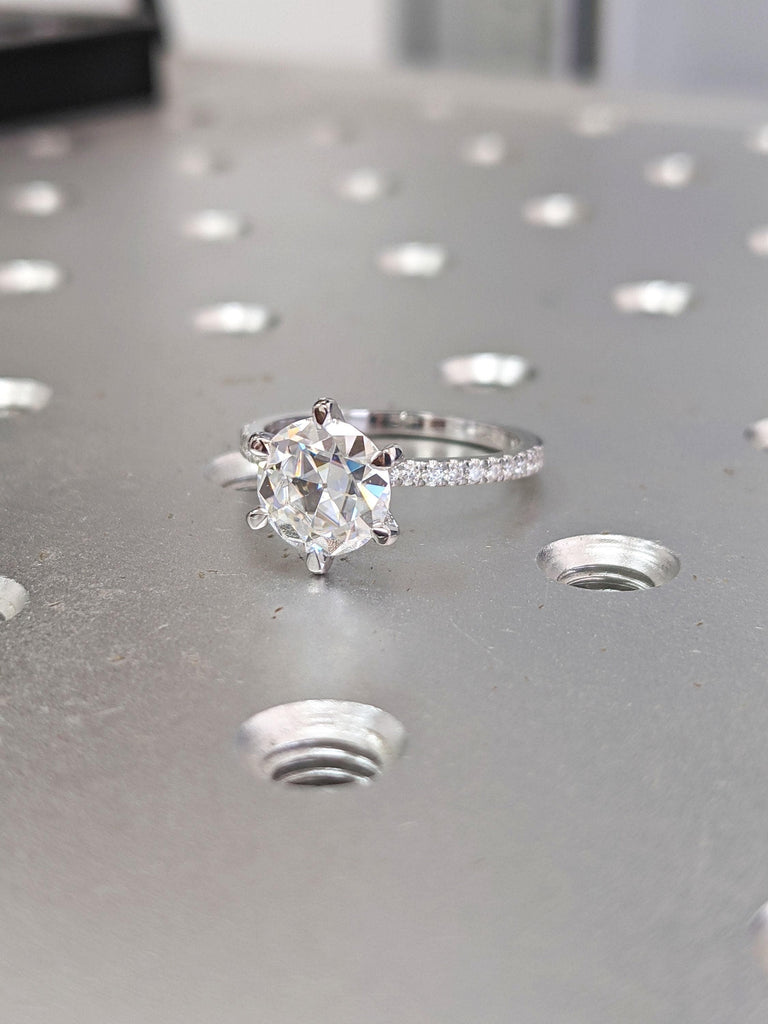 Old Miner cut Diamond and Moissanite Engagement Rings | 1,2,3,4 Carat Diamond Ring | 14k White Gold Old Mine cut Diamond Rings for Women