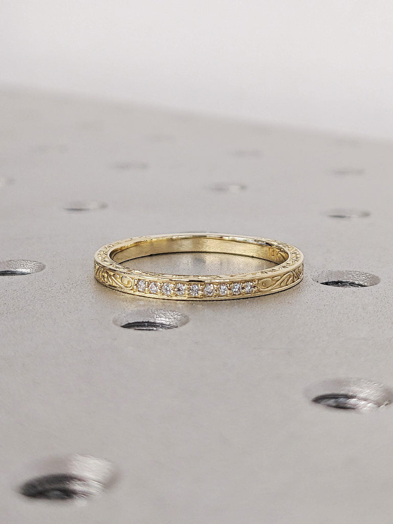 Vintage Round Diamond Engagement Ring, 14K Solid Yellow Gold Filigree Matching Ring, White Diamond Pavé Wedding Band, Custom Stacking Ring