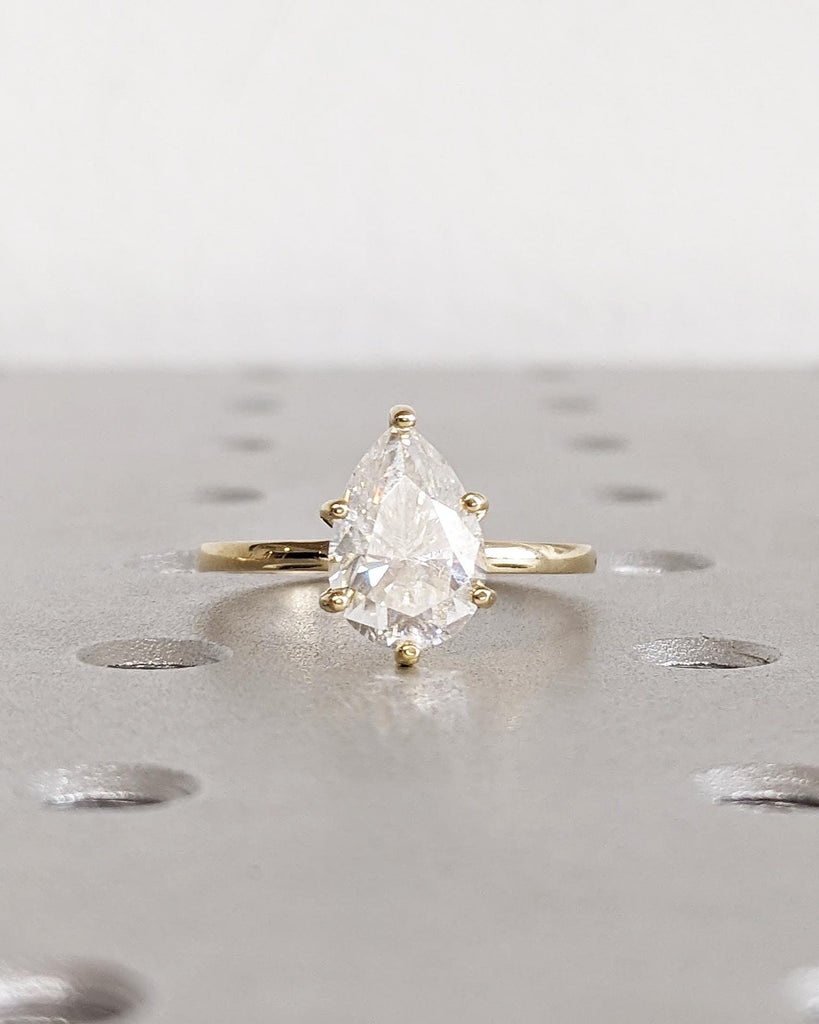 Pear Shaped Lab Grown Diamond Engagement Ring Set, Teardrop Pear Solitaire Ring, Lab Diamond Wedding Band, Yellow White Rose Gold Bridal Set