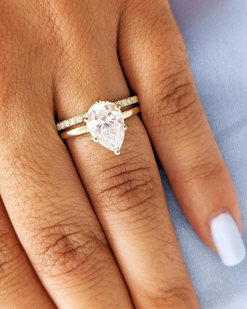 Pear Shaped Lab Grown Diamond Engagement Ring Set, Teardrop Pear Solitaire Ring, Lab Diamond Wedding Band, Yellow White Rose Gold Bridal Set