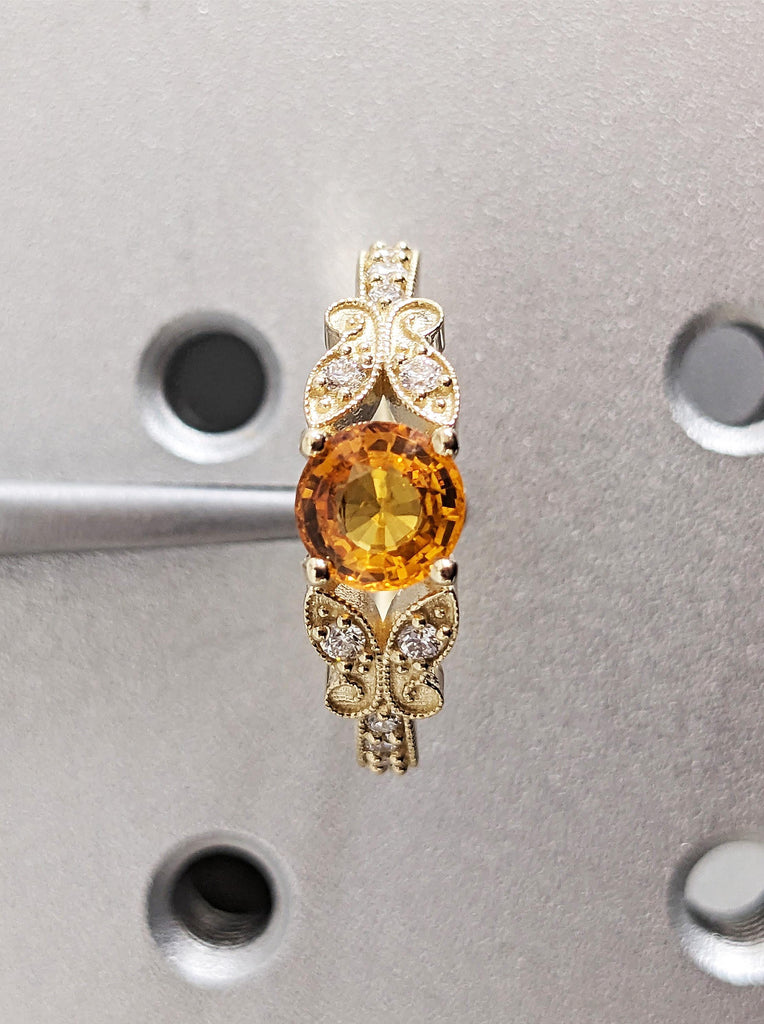 Vintage Round Cut Yellow Lab Sapphire Butterfly Milgrain Wedding Band, 14K Gold White Diamond Pavé Art Deco Ring