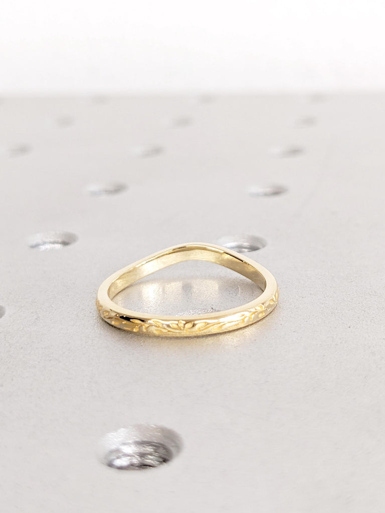 18K Yellow Gold Wedding Band, Stacking Ring for Women, Unique Matching Ring, Curved Wedding Band, Rings For Her, Anniversary Promise Ring