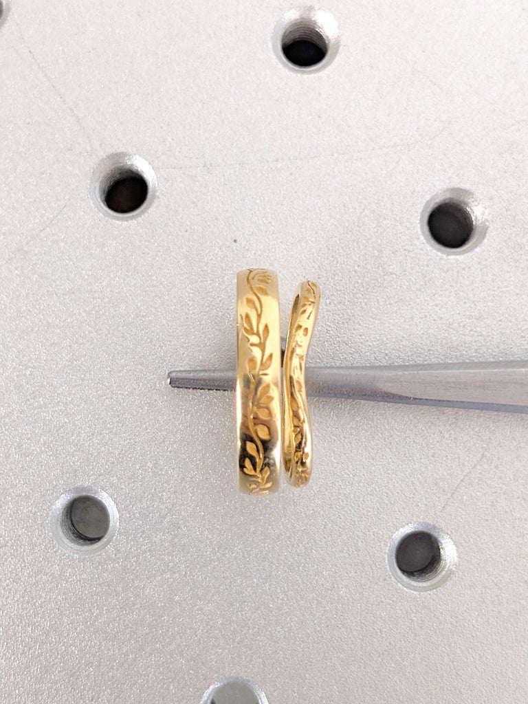 Unique Couple Ring Set, 18K Yellow Gold Ring Set, His and Her Ring, Wedding Band Set