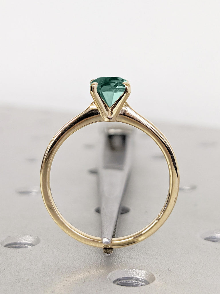 Lab Emerald Engagement Ring, Round Cut 18k Solid Gold Ring, Minimalist Ring
