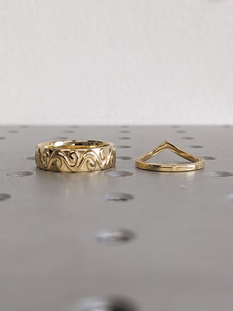 18k Yellow Gold Vintage Wedding Band | His and Hers Wedding Ring Set | Hand Engrave Filigree Couples Ring | Commitment Ring | 6mm Mens Band