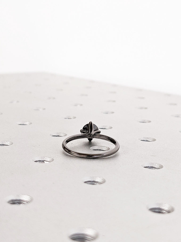Round Cut Raw Salt and Pepper Diamond Ring, 14K Black Gold Engagement Ring, Diamond Solitaire Ring, Boho Bridal Jewelry, Dainty Wedding Ring