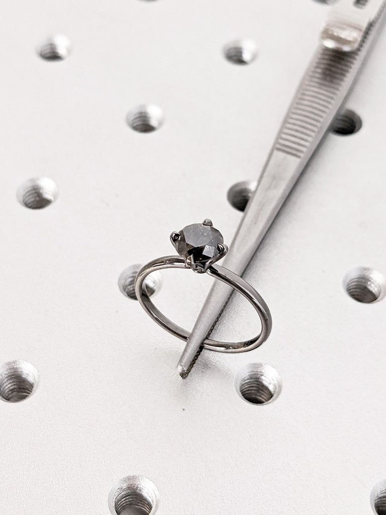 Round Cut Raw Salt and Pepper Diamond Ring, 14K Black Gold Engagement Ring, Diamond Solitaire Ring, Boho Bridal Jewelry, Dainty Wedding Ring
