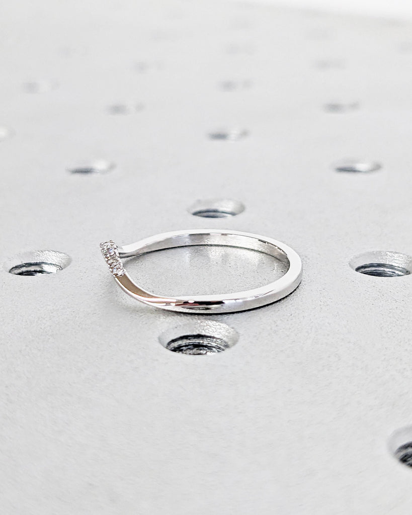 18K White Gold Diamond Ring, Dainty Diamond Crown Wedding Ring, Curved Moissanite Wedding Band, Simulated Diamond Ring, Contour Wedding Ring