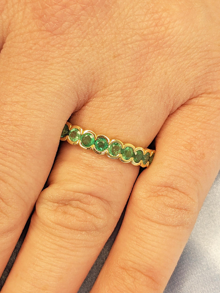 Natural Emerald Wedding Band, Anniversary Band, Stacking Ring, Gemstone Ring