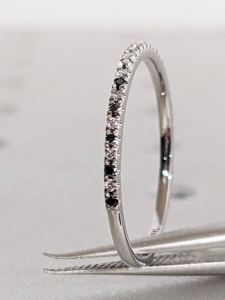 Dainty Pavé Round Black and White Diamond Ring, 14K Solid White Gold Stacking Engagement Ring, Thin Eternity Diamond Women’s Wedding Band
