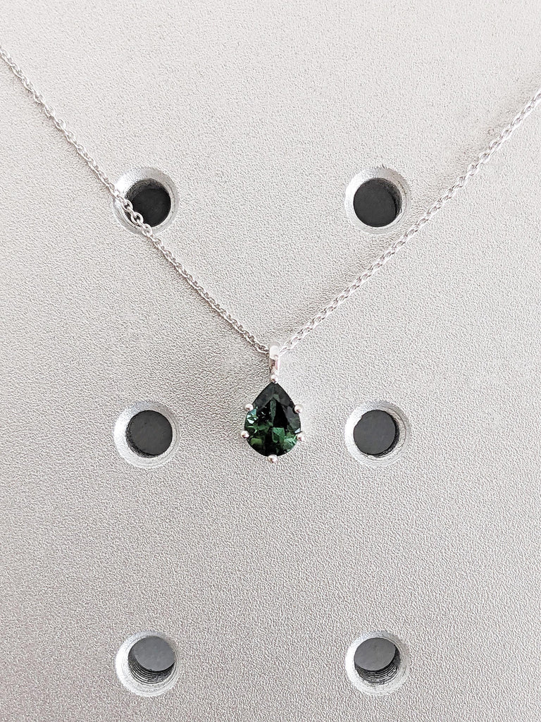 Solitaire Pear Cut Green Tourmaline Necklace, Teardrop Pendant, 14K 18K White Gold Custom Jewelry, Bridal Wedding Necklace, Everyday Pendant