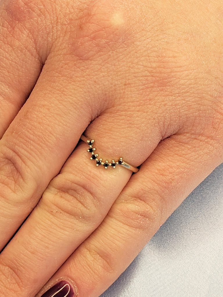 Curved Wedding Band, 14k White Gold Ring, Anniversary Band, Vintage Wedding Band, Black Diamond Ring for Women, Personalized Wedding Ring