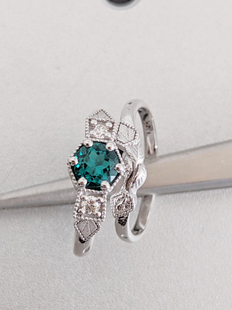 Vintage Emerald Ring, Emerald and Lab Diamond Engagement Set, 14K White Gold Wedding Ring Set, Promise Ring, Birthstone Ring, Bridal Ring