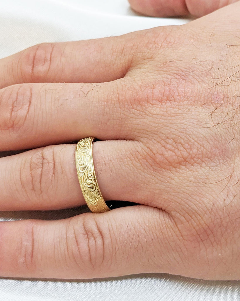 14K 18K Yellow Gold Filigree Wedding Band | Hand Engraved Band Feather Pattern Anniversary Ring | Retro Art Deco Vintage Floral Design Ring