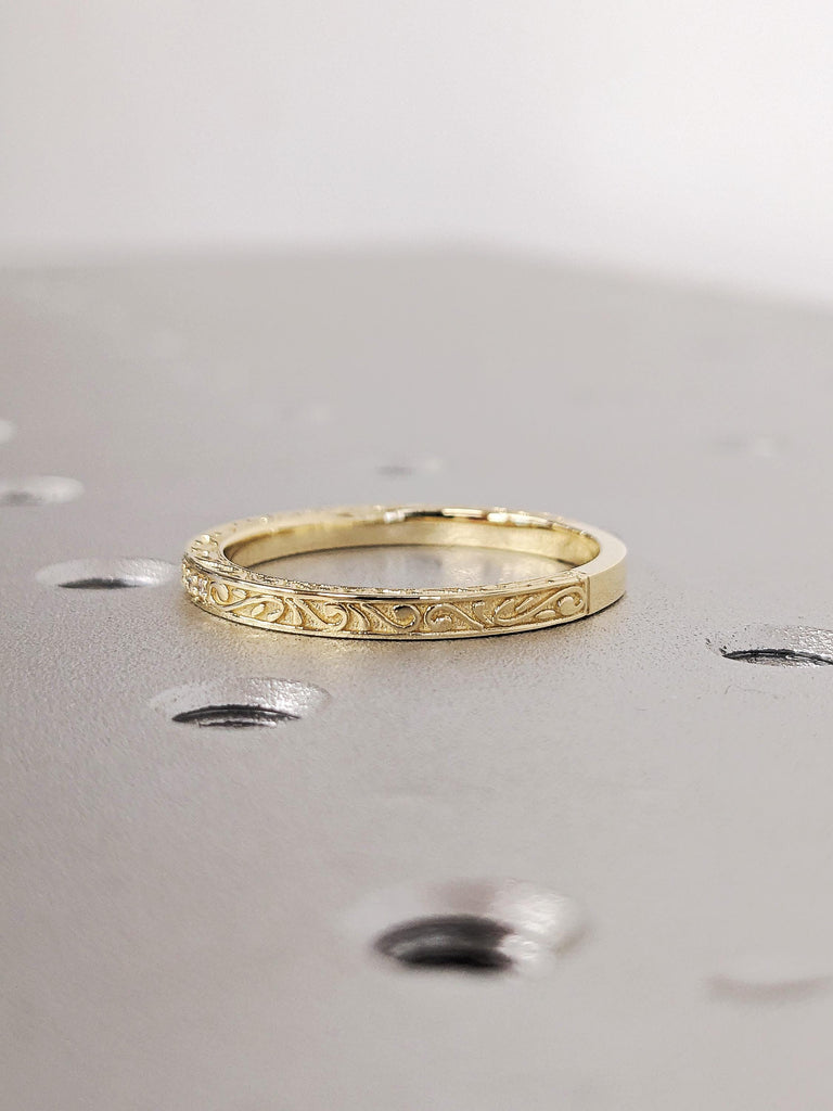 Vintage Round Diamond Engagement Ring, 14K Solid Yellow Gold Filigree Matching Ring, White Diamond Pavé Wedding Band, Custom Stacking Ring