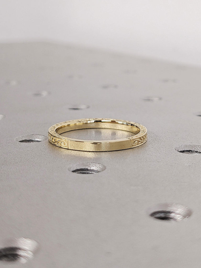 Vintage Round Diamond Engagement Ring, 14K Solid Yellow Gold Filigree Matching Ring, White Diamond Pavé Wedding Band, Custom Stacking Ring