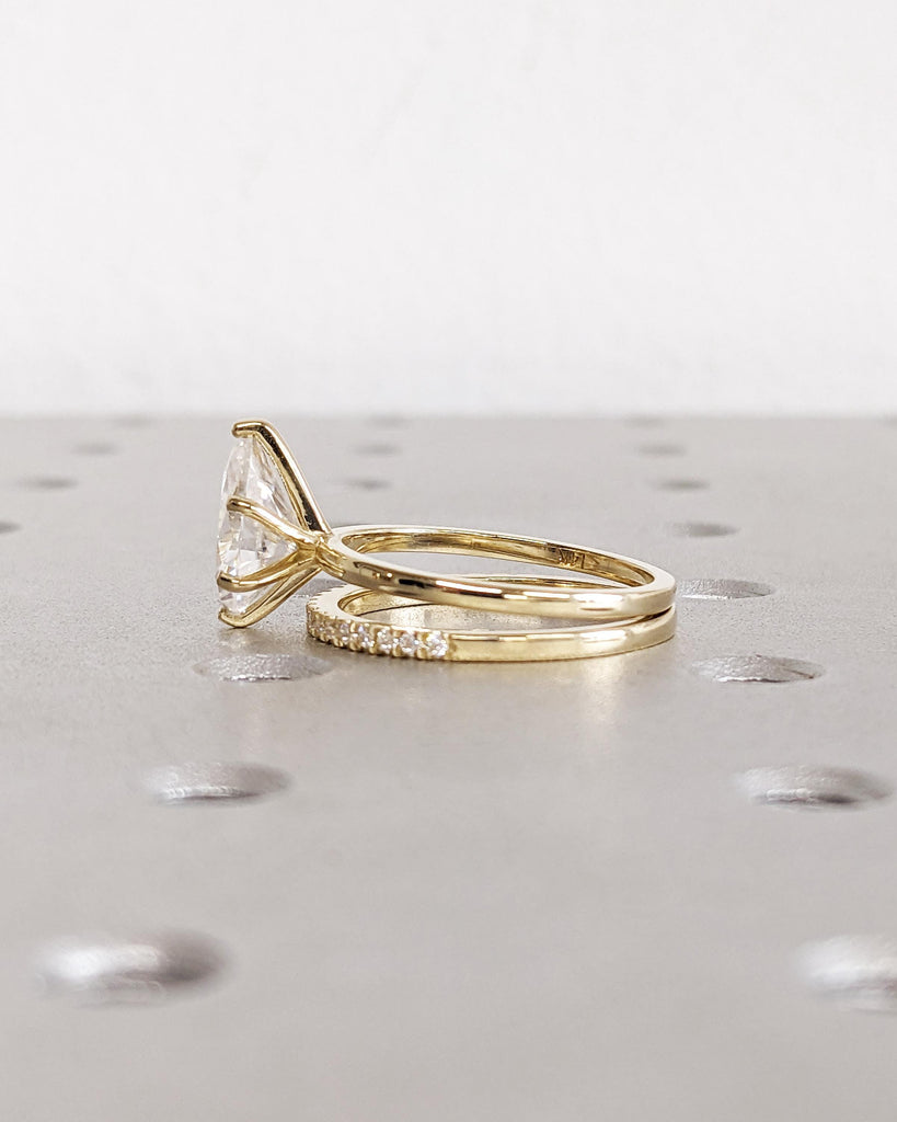 Pear Shaped Lab Grown Diamond Engagement Ring Set, Teardrop Pear Solitaire Ring, Lab Diamond Wedding Band, Yellow White Rose Gold Bridal Set