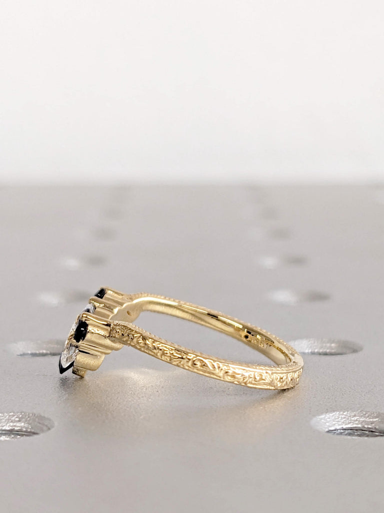 Sapphire Wedding Bands | Blue Sapphire Matching Ring | 18K Yellow Gold Ring | Oval Cut Lab Sapphire and Diamond Ring | Sapphire Jewelry Gift