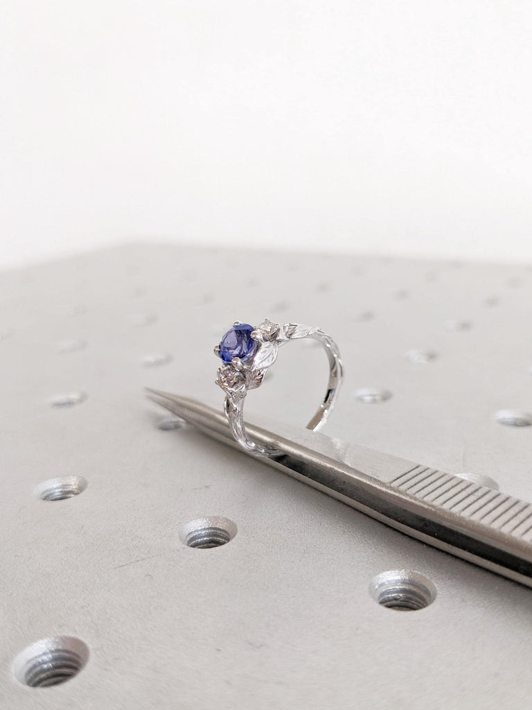 Round Sapphire Engagement Ring, Cornflower Blue Sapphire Ring, Natural Sapphire & Diamond Ring, 14K White Gold Leaf Ring, Birthstone Jewelry