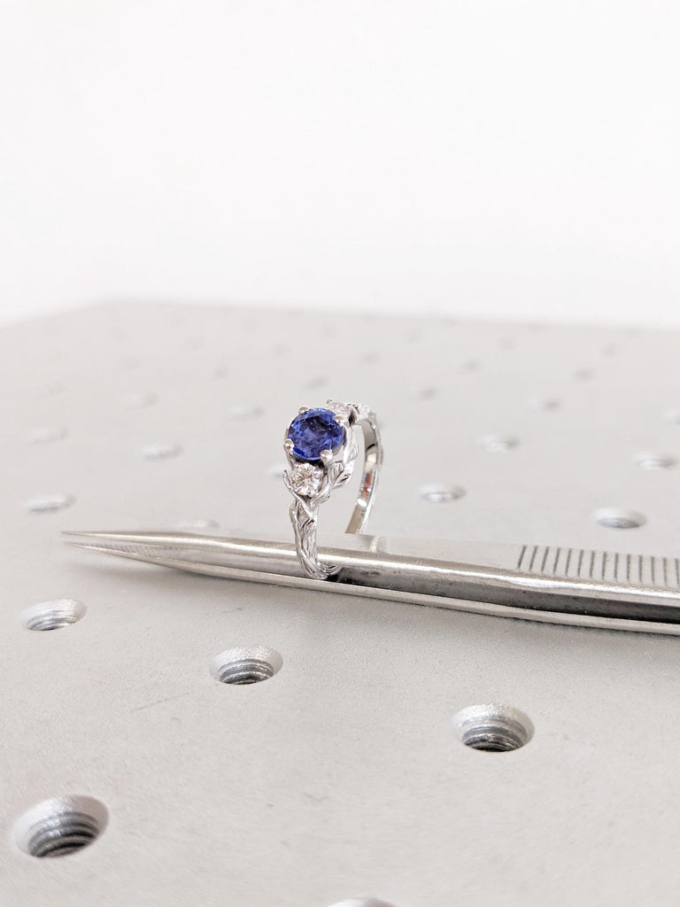 Round Sapphire Engagement Ring, Cornflower Blue Sapphire Ring, Natural Sapphire & Diamond Ring, 14K White Gold Leaf Ring, Birthstone Jewelry