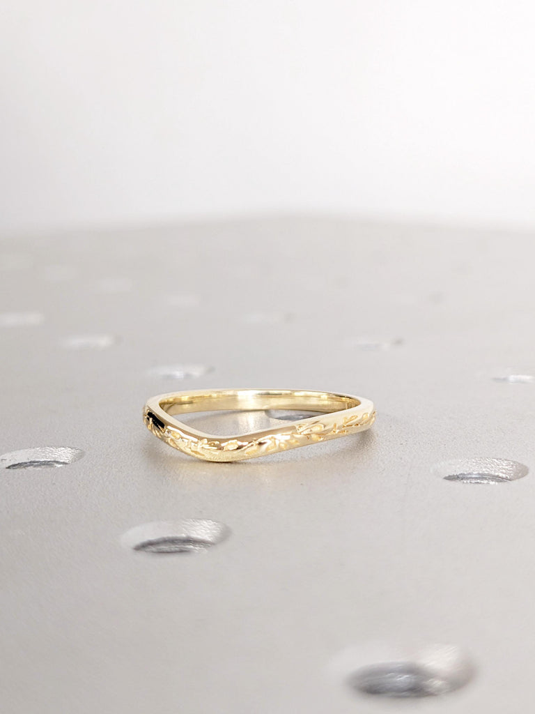 18K Yellow Gold Wedding Band, Stacking Ring for Women, Unique Matching Ring, Curved Wedding Band, Rings For Her, Anniversary Promise Ring