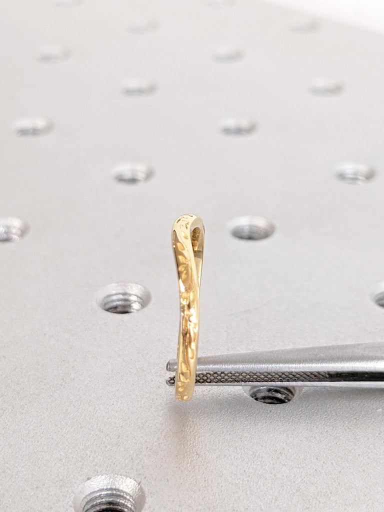 18K Yellow Gold Wedding Band, Stacking Ring for Women, Unique Matching Ring, Curved Wedding Band, Rings For Her, Anniversary Promise Ring