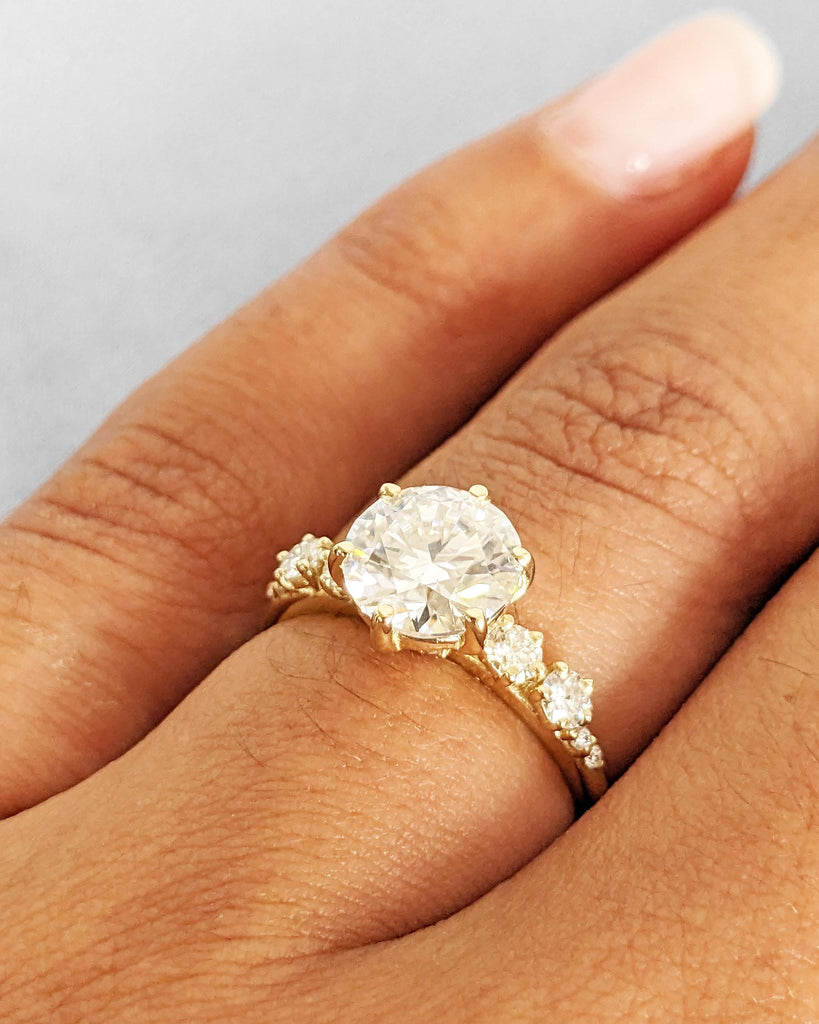 Round Solitaire Moissanite Engagement Ring, 14K Solid Gold Moissanite and Diamond Wedding Ring, Six Prong Unique Cluster Bridal Ring