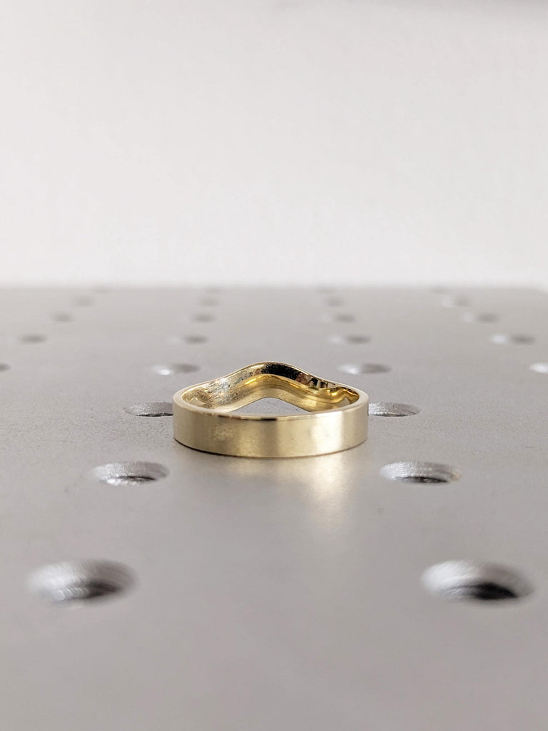 Unique Gold Wedding Band, 14K Yellow Gold Stacking Ring For Woman, Unique Matching Ring, Curved Simple Gold Ring, Wedding Gift, Promise Ring