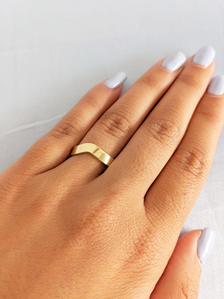Unique Gold Wedding Band, 14K Yellow Gold Stacking Ring For Woman, Unique Matching Ring, Curved Simple Gold Ring, Wedding Gift, Promise Ring