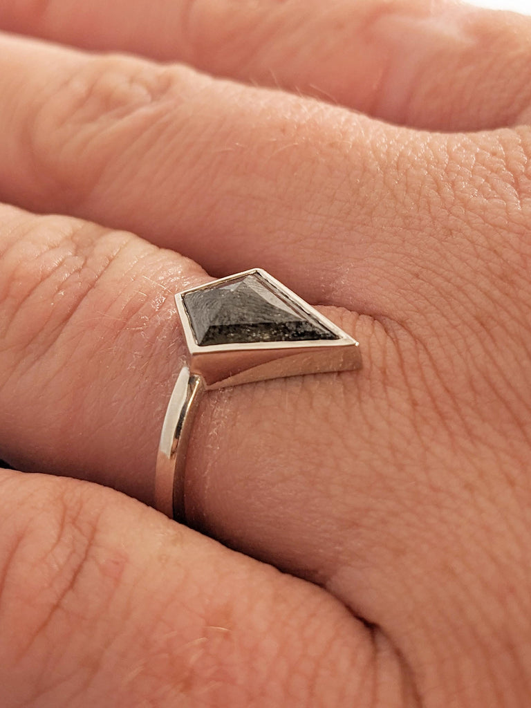 Kite Cut Salt and Pepper Diamond Ring, Bezel Engagement Ring, 14k White Gold Ring, Solitaire Ring, Big Statement Ring, Promise Ring for Her