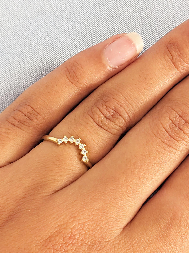 Aquamarine Birthstone Stacking Engagement Ring, Dainty 14K Yellow Gold Curved Aquamarine Wedding Band, Round Customized Gold Ring for Women